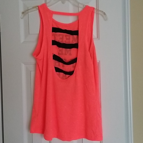 VSX Tank - Picture 2 of 3